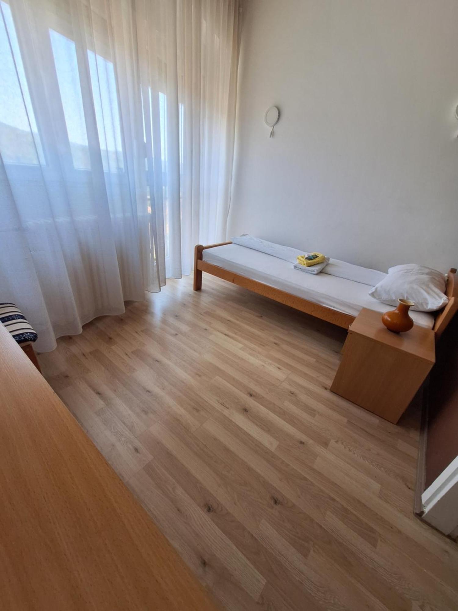 Hotel Konaciste Trstenik Zewnętrze zdjęcie