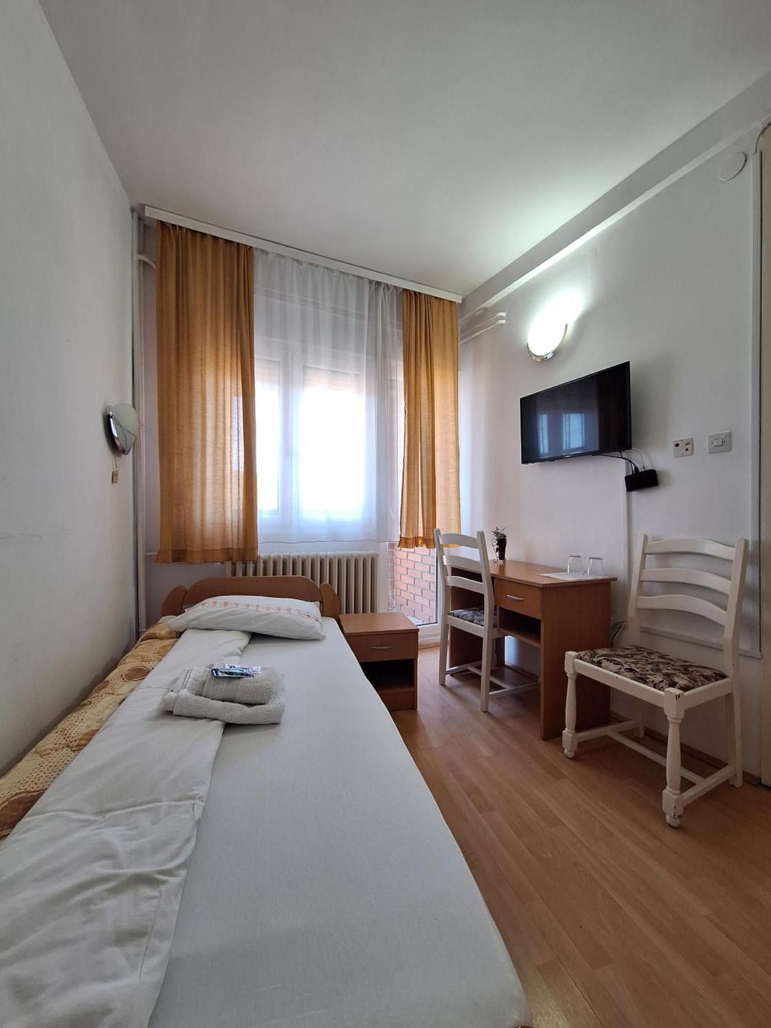 Hotel Konaciste Trstenik Zewnętrze zdjęcie