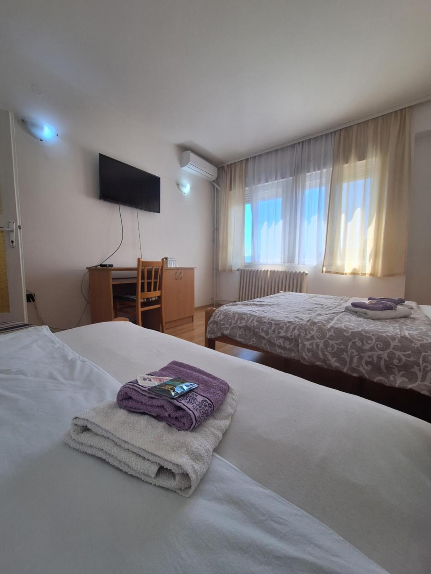 Hotel Konaciste Trstenik Zewnętrze zdjęcie